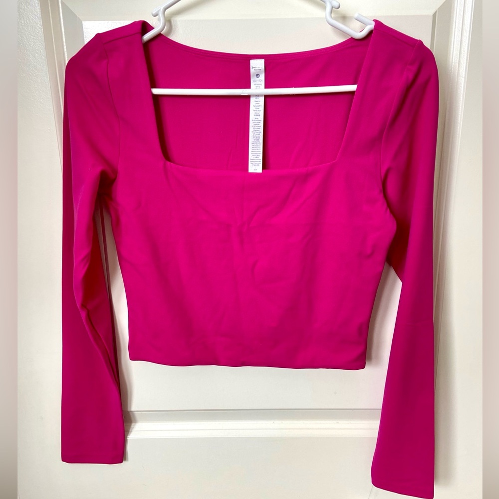 CRZ NWT Hot Pink Cropped Long Sleeve Top